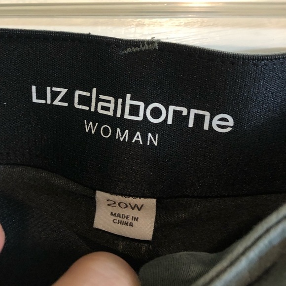 New - Women’s Plus Size Capri Jeans - Liz Claiborne - Size 20W - Grey - Picture 4 of 4